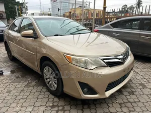 Toyota Camry 2012 Gold