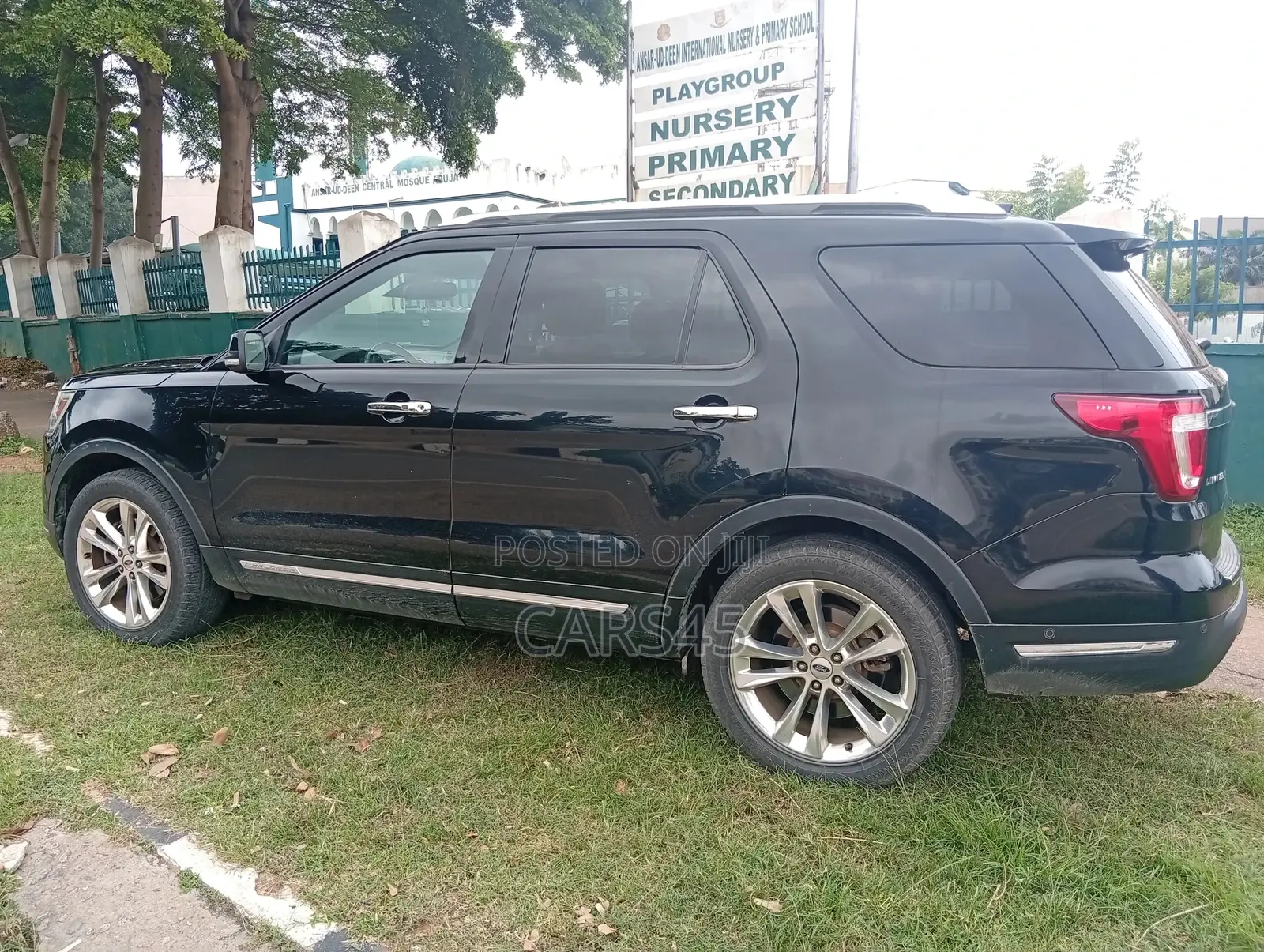 Ford Explorer 2018 Black