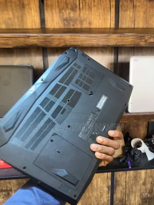 Laptop Acer Nitro 17 8GB Intel Core i5 SSD 512GB