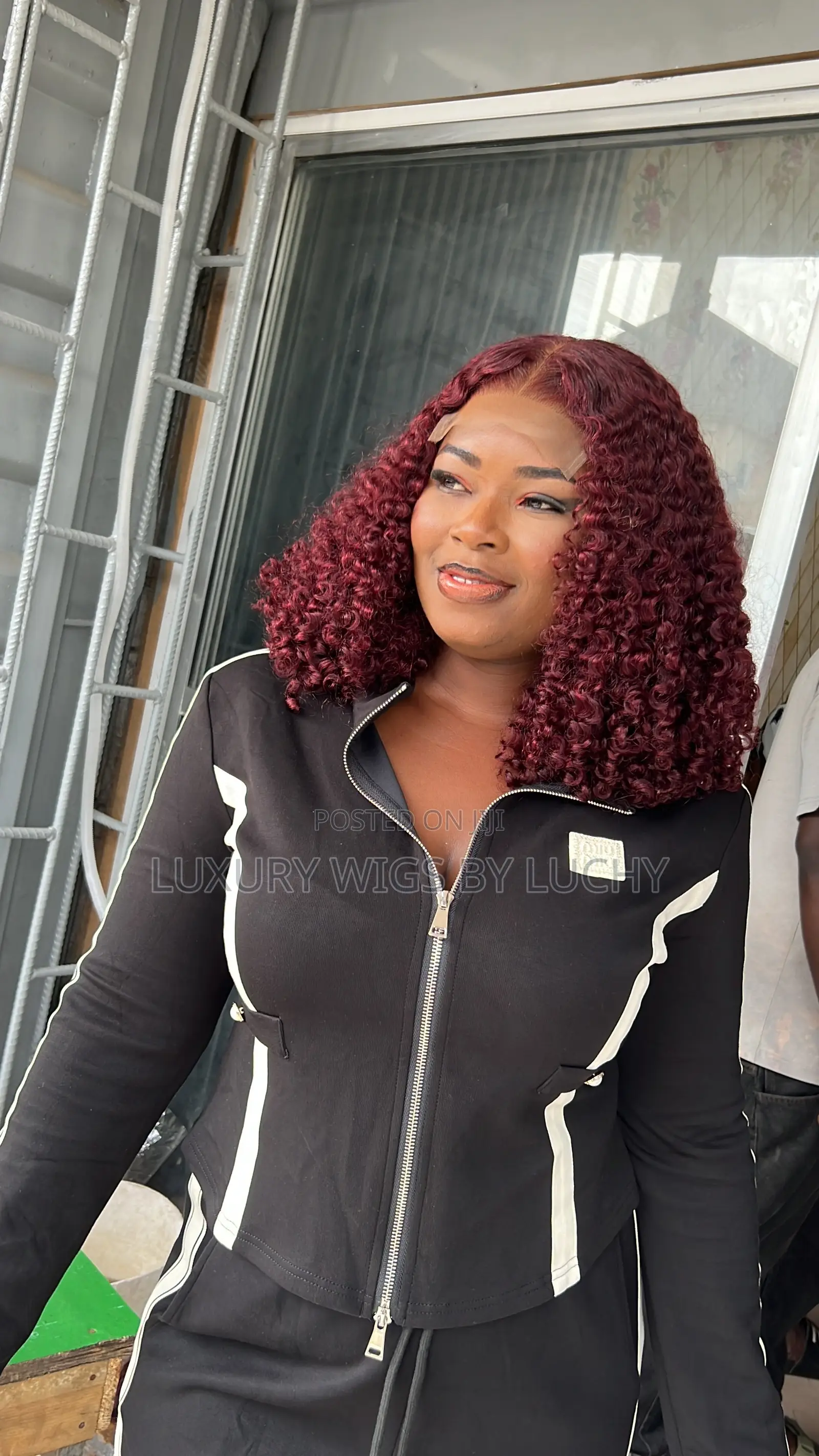 14” SDD Pixie Curl With 5by5 Closure 99j