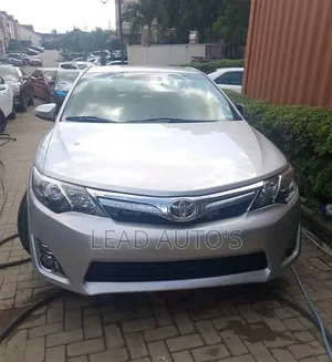 Toyota Camry 2014 Silver