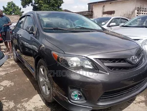 Toyota Corolla S 4dr Sedan (1.8L 4cyl 4A) 2013 Gray
