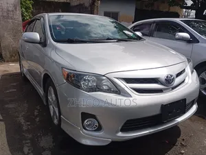 Toyota Corolla S 4dr Sedan (1.8L 4cyl 4A) 2013 Silver
