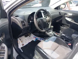 Toyota Corolla S 4dr Sedan (1.8L 4cyl 4A) 2013 Silver