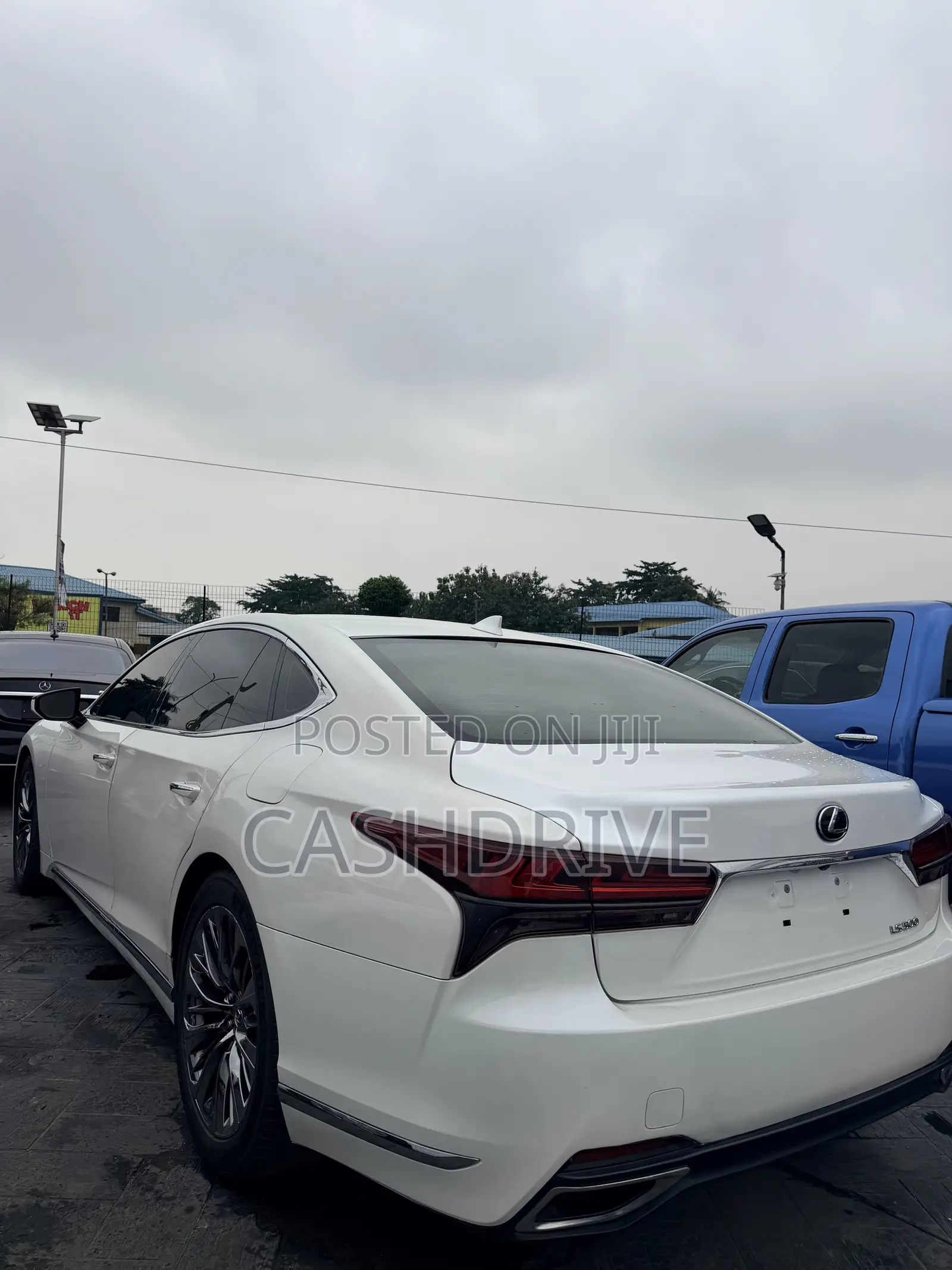 Lexus LS 2022 White
