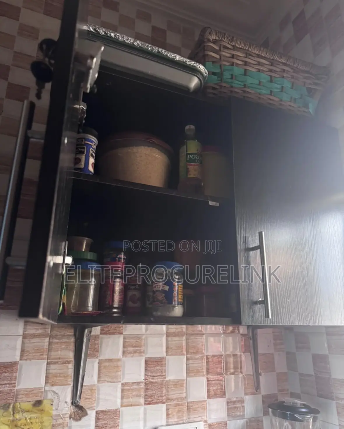 Full Kitchen Cabinet