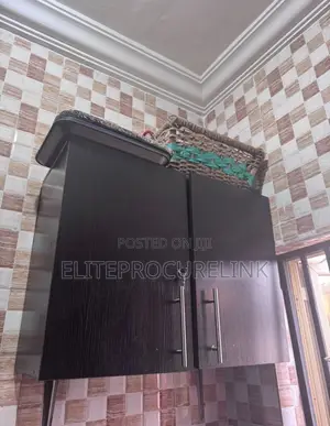 Full Kitchen Cabinet