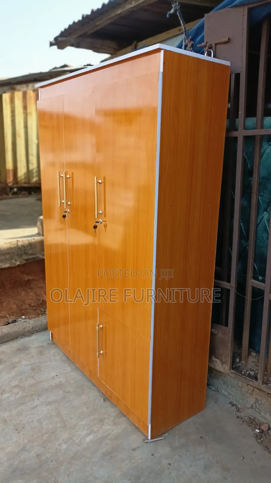 4×6 Modern Wardrobe With Drawer Shoe Rack | Custom Wardrobe