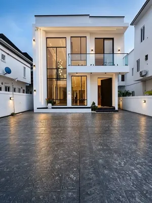 5bdrm Duplex in Ikota for sale