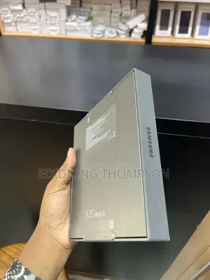 New Samsung Galaxy Z Fold8 Ultra 512 GB Graphite