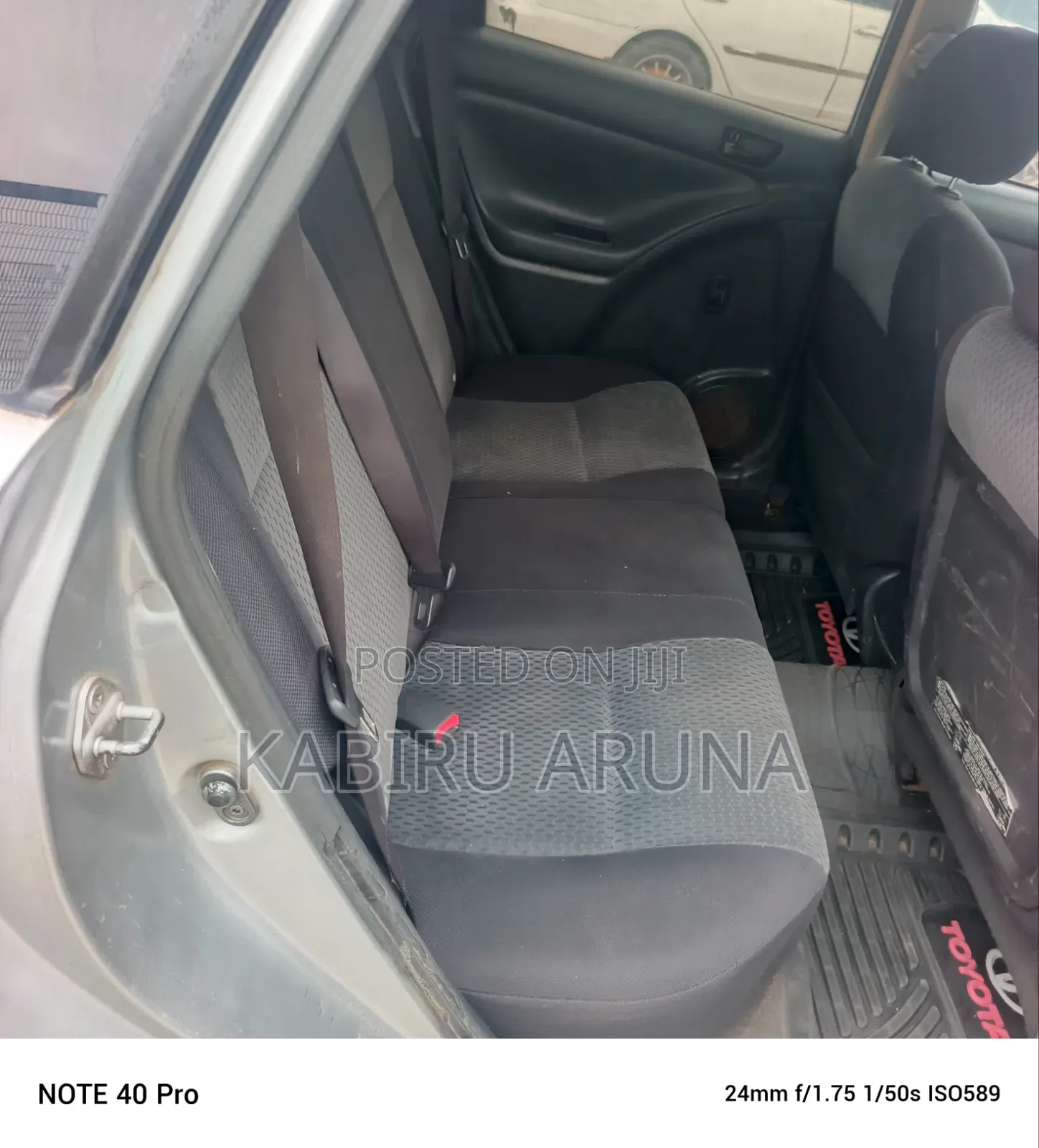 Toyota Matrix 2004 Silver