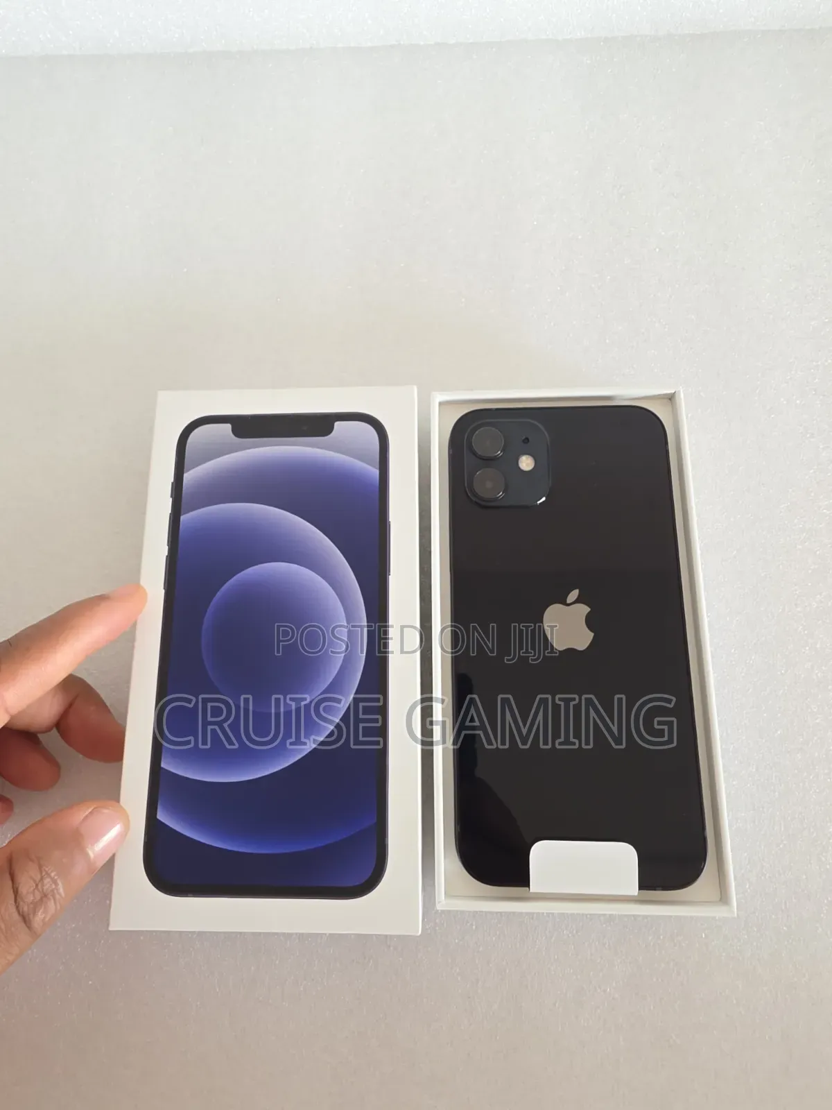 New Apple iPhone 12 64 GB Black