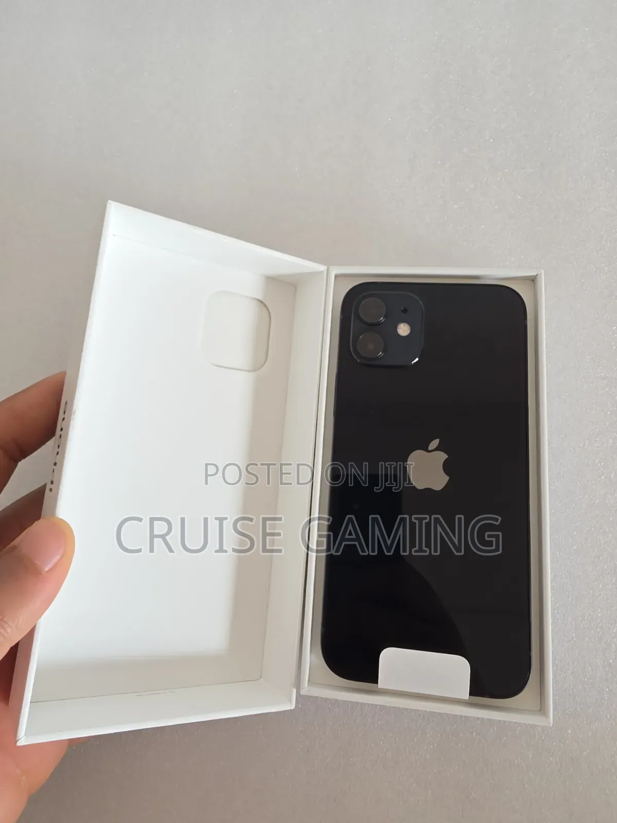 New Apple iPhone 12 64 GB Black