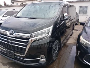 Toyota Granvia Premium 3.5 V6 Petrol 6-Seater 2023 Black