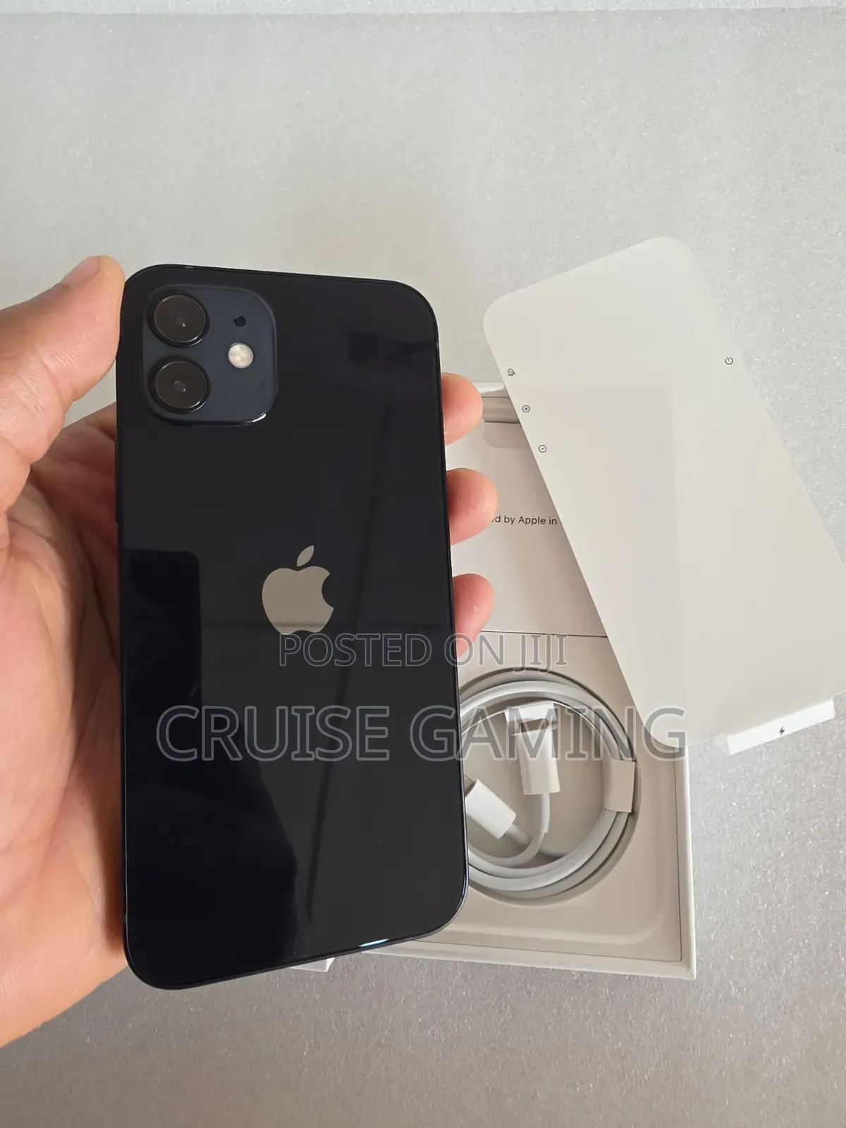 New Apple iPhone 12 64 GB Black