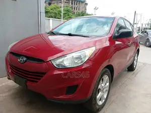 Hyundai Tucson 2013 Red