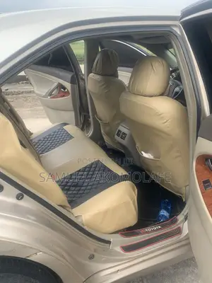 Toyota Camry XLE V6 4dr Sedan (3.5L 6cyl 6AM) 2008 Gold