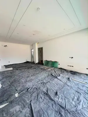 5bdrm House in Banana Island for sale