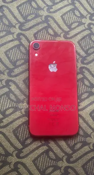 Apple iPhone XR 64 GB Red
