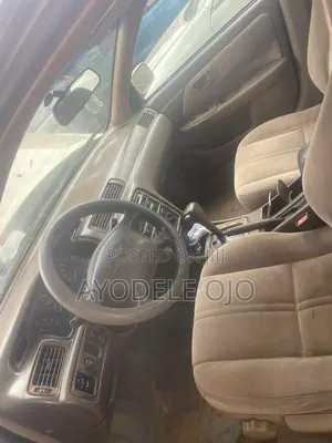 Toyota Camry 2000 Gold