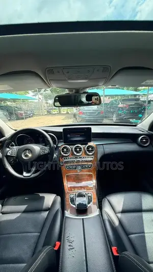 Mercedes-Benz C300 2015 Silver