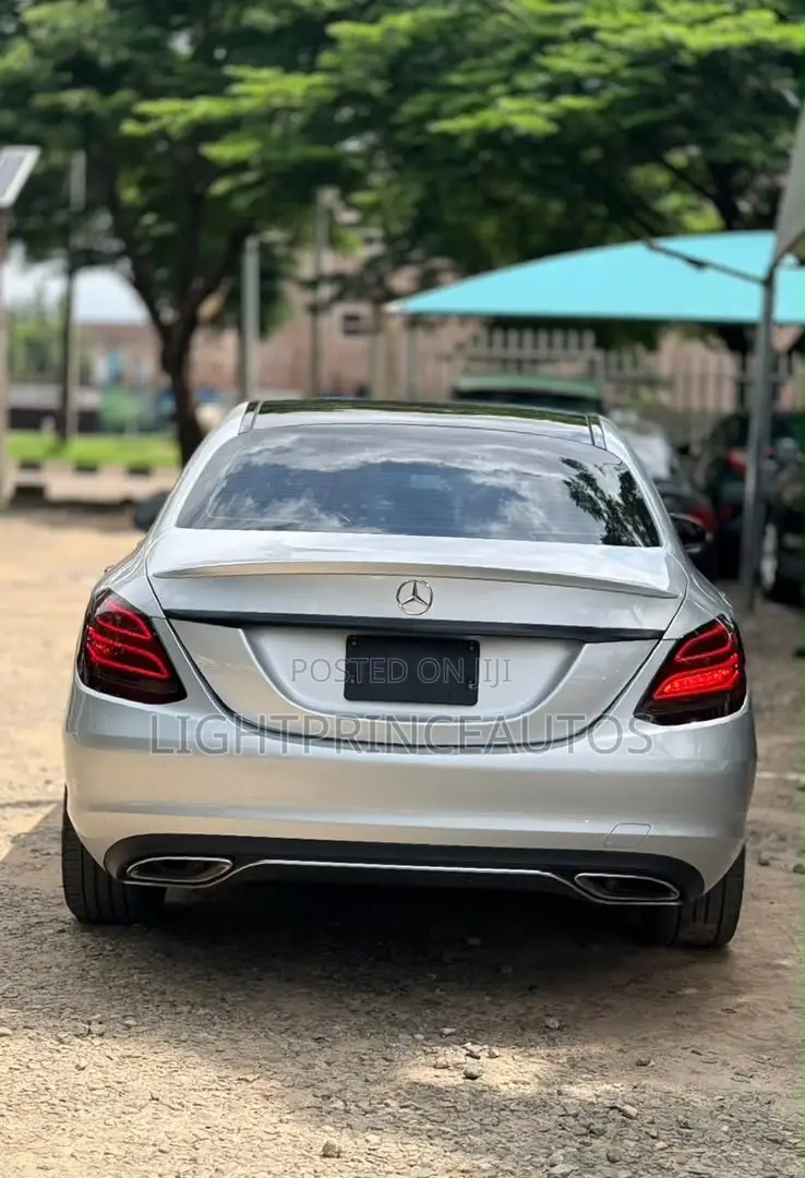Mercedes-Benz C300 2015 Silver