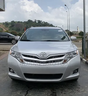 Toyota Venza 2010 Silver