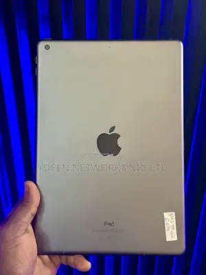 Apple iPad 10.2 (2021) 64 GB Gray