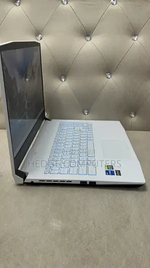 Laptop MSI MSI Sword 15 32GB Intel Core i7 SSD 1T