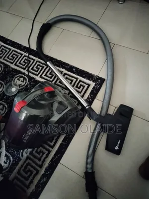 Vacuum Cleaner