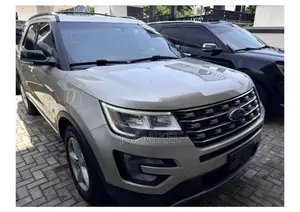 Ford Explorer XLT 4dr SUV AWD (3.5L 6cyl 6A) 2016 Silver