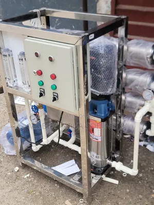 4 Membrane Reverse Osmosis Machine (1000 Liters Per Hour)
