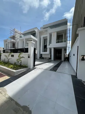 5bdrm Duplex in Lekki Phase 1 for sale