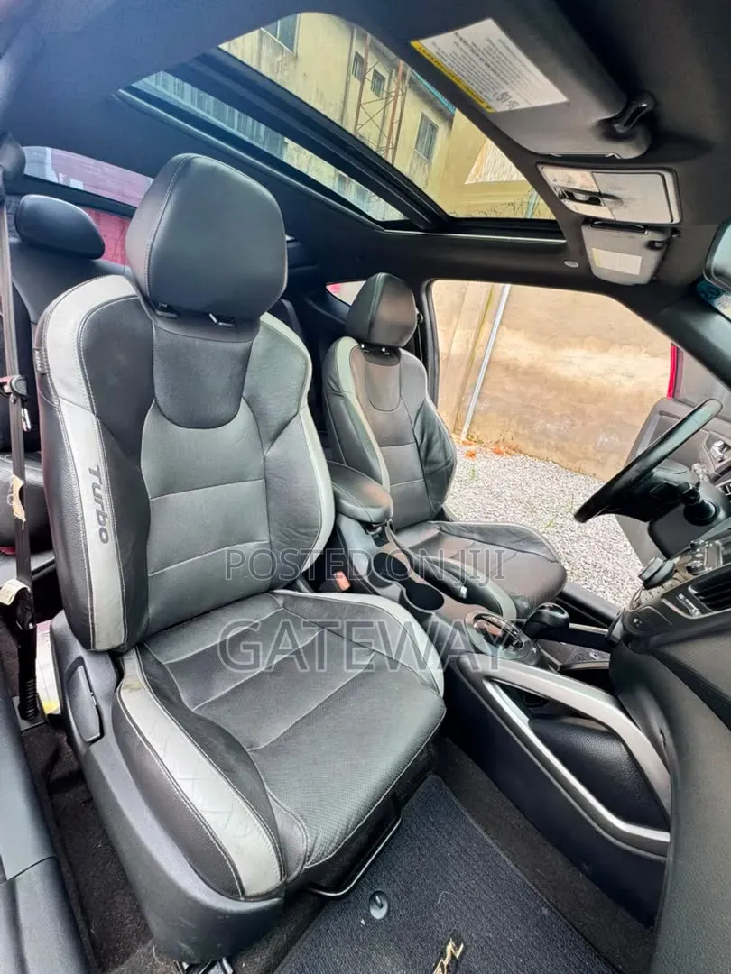 Hyundai Veloster 2014 Red