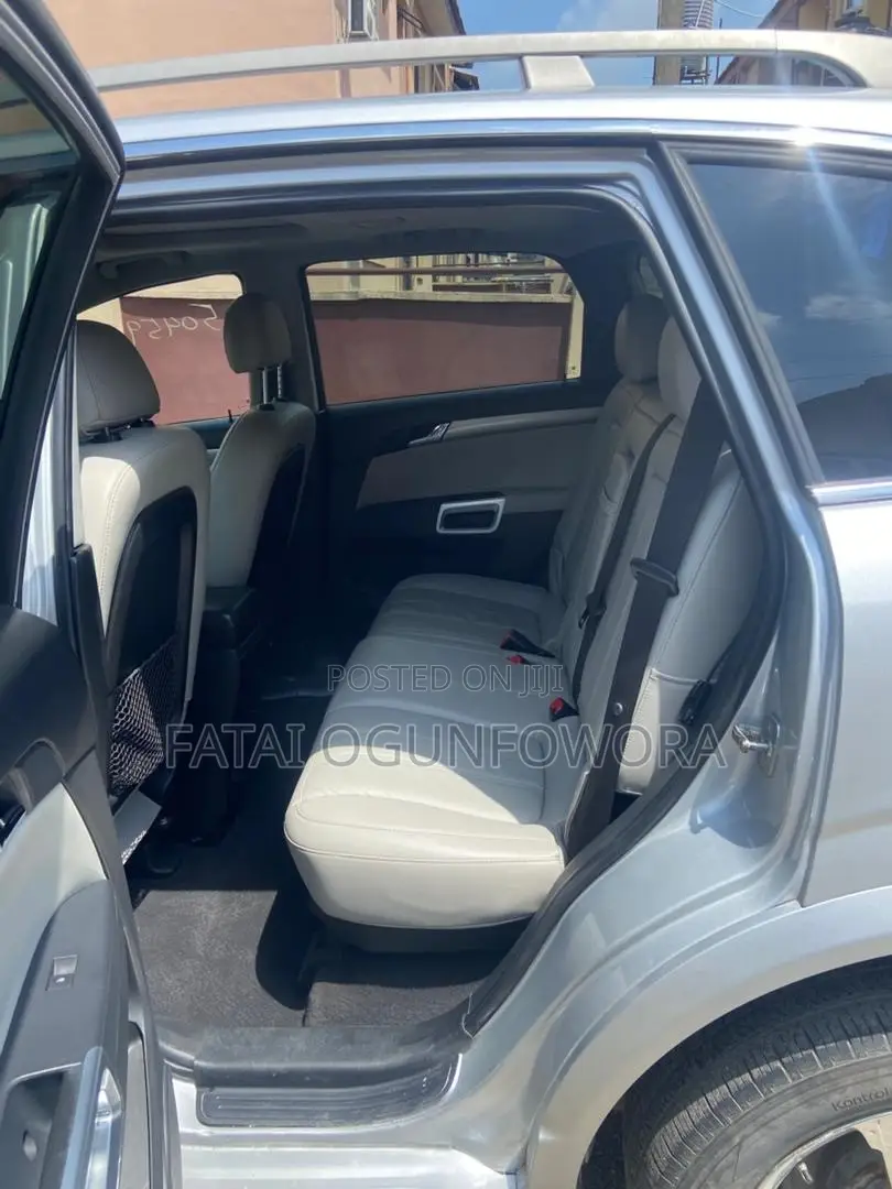 Chevrolet Captiva 2.4 4x4 Automatic 2012 Silver