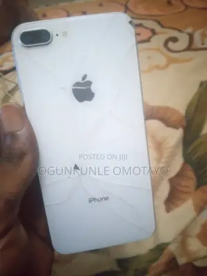 Apple iPhone 8 Plus 64 GB White