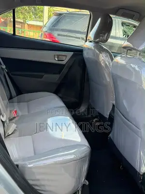 Toyota Corolla 2015 Silver