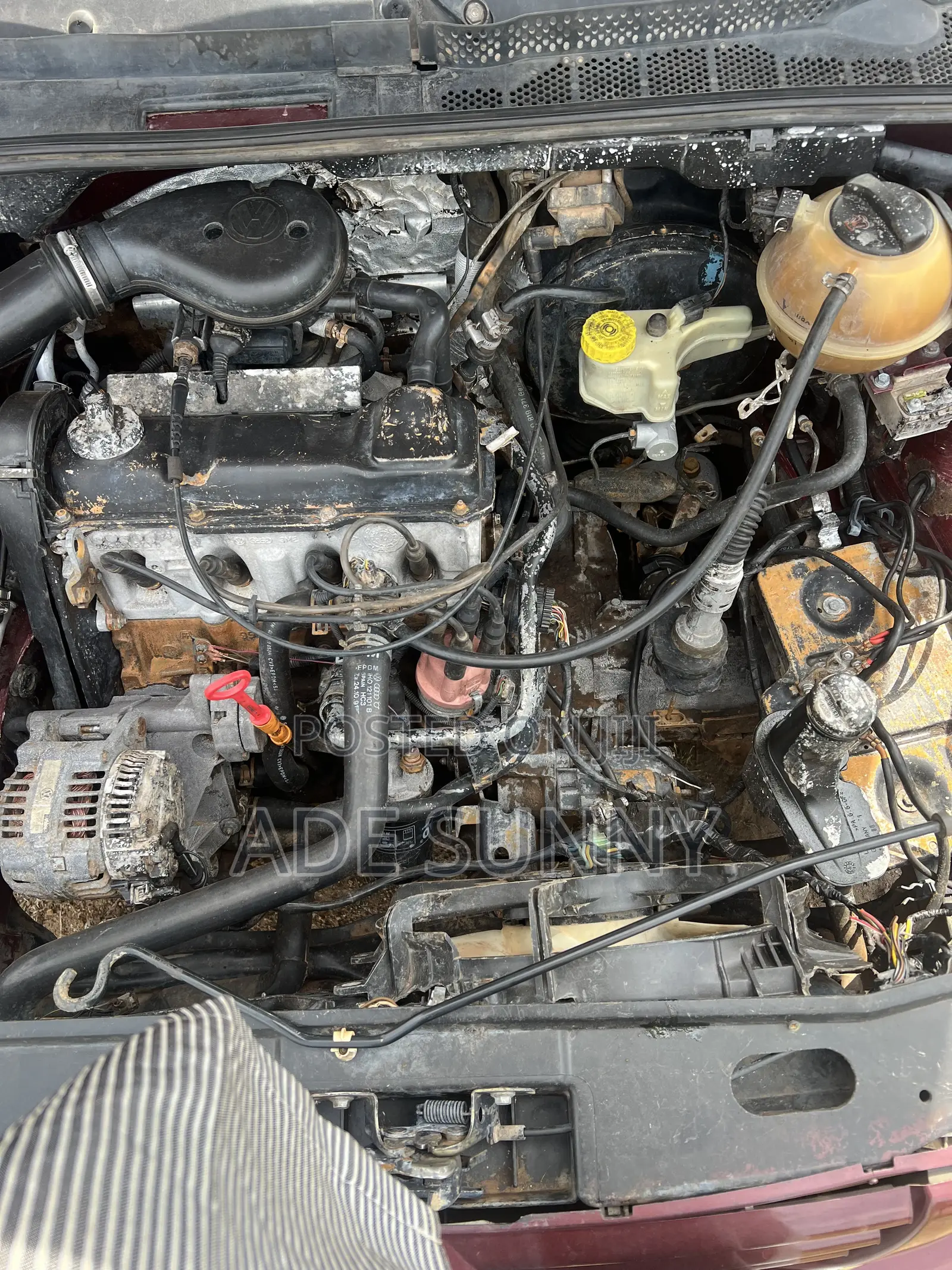 Volkswagen Vento 1995 Maroon