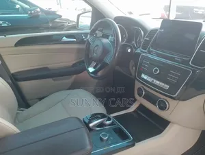 Mercedes-Benz GLE-Class GLE 350d 4MATIC 2017 Brown