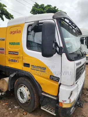 Volvo FM 7 Car Carrier With Hiab Foriegn Used 2000