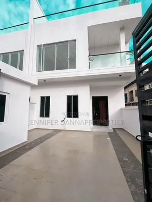 5bdrm Duplex in Ogombo for sale