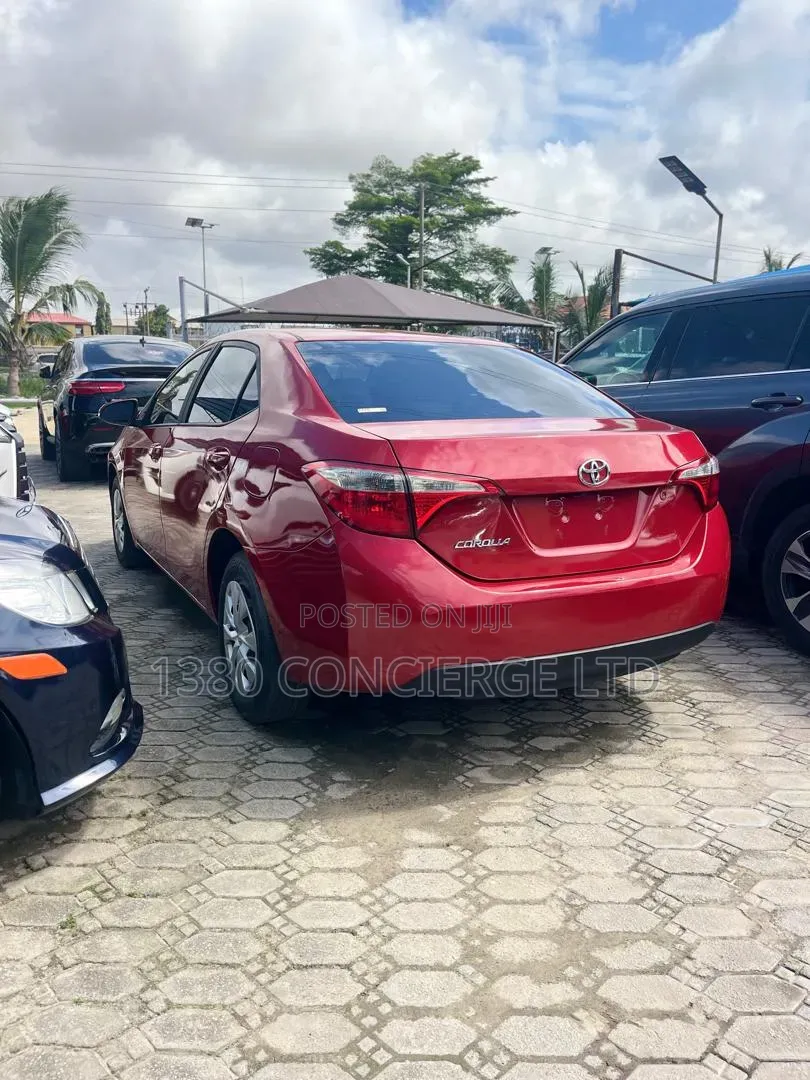 Toyota Corolla 2016 Red
