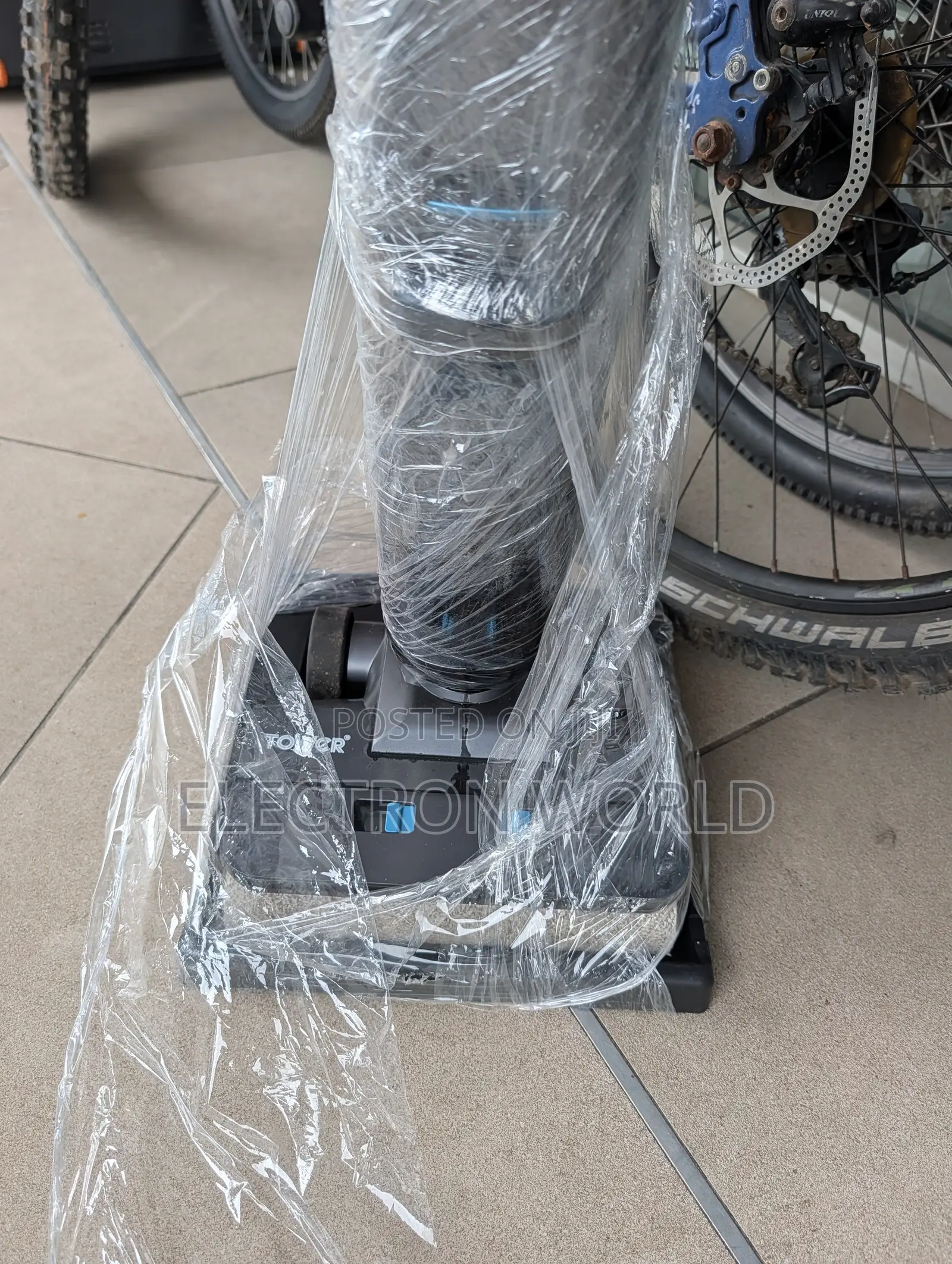 Tower Wet and Dry Vacuum Cleaner