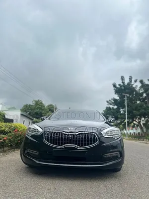 Kia Quoris 2013 Black