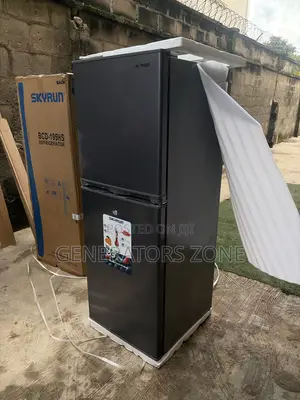 Skyrun 195L Double Door Fridge With Freezing Compartment