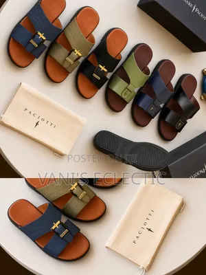 Cesare Paciotti Slippers/Slides