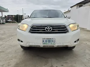 Toyota Highlander Limited 2010 White