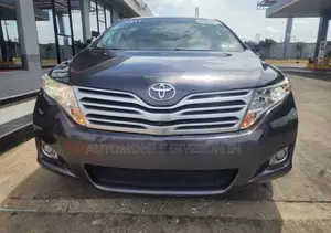 Toyota Venza XLE 2010 Gray