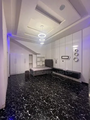 Studio Apartment in Chevron for rent