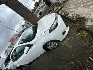 Toyota Corolla L 4dr Sedan (1.8L 4cyl CVT) 2017 White